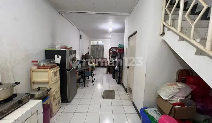 Taman Palem Blok E, Cengkareng, Jakbar..Dijual Cepat dan Bu , Rumah 2 LT, Hadap Utara, Blok Bagus, Bebas Banjir, PLN 2200W, Air Pam, Surat Shm.-Rr
