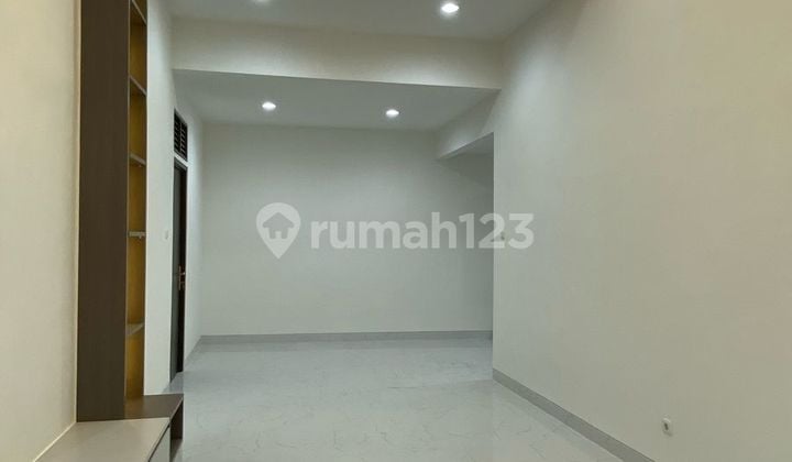 Poris Simprug - Baru Renovasi Total - 1 Lantai - Semifurnish Baru - Siap Huni - Cakep - Shm