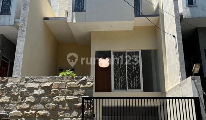 Disewakan Rumah Siap Huni di Semolowaru 45Jt/Th Dkt Merr Rungkut