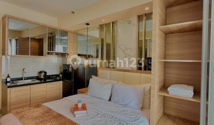 Sewa Harian Apartemen Benson Studio Lantai 9 Tembus Pakuwon Mall