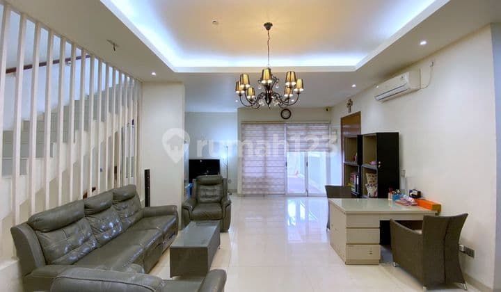 Rumah Bagus 3 Lantai Di Foresta, Dekat Mal Aeon Bsd