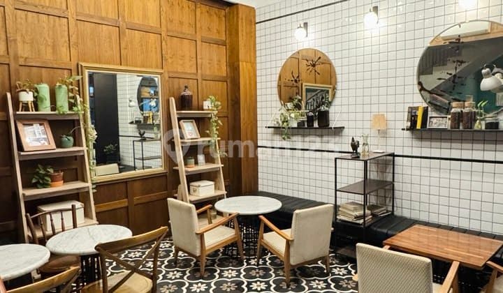 ruko cocok buat cafe semi furnish interior bagus murah siap pakai