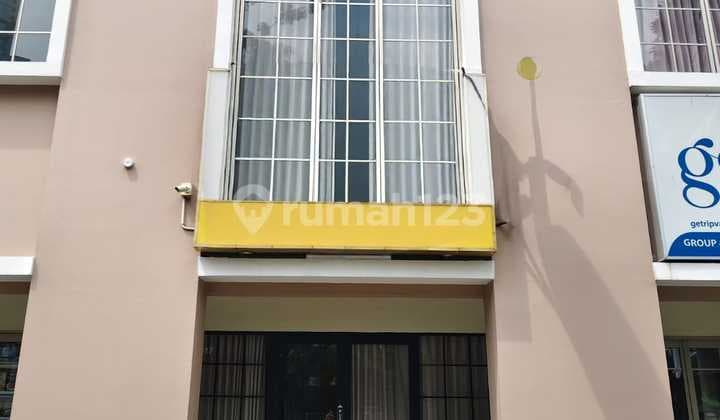 For Rent: Furnished Shop/Office in Ruko Waterplace Tower A, Pakuwon Indah