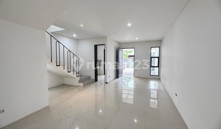 Baru Gres murah bagus American Attic Pondok chandra