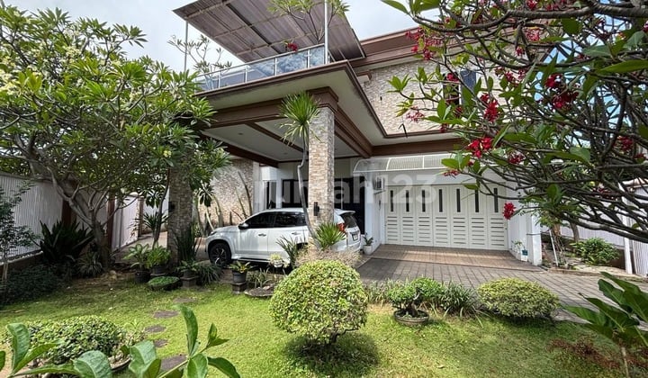Dijual Rumah Mewah Cantik Siap Huni Semi Furnished