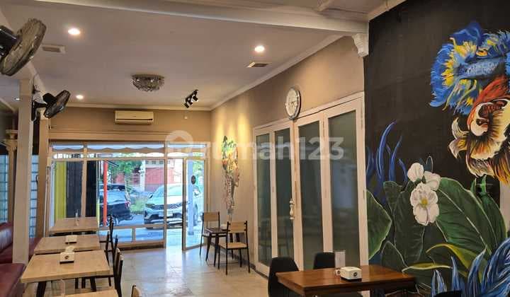 Rented Commercial House on Raya Darmo Baru Barat