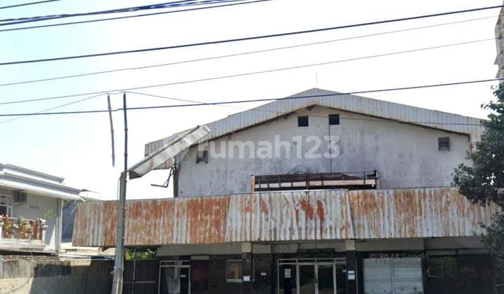 Disewakan Gudang Eks Gedung di Rungkut SHM Siap Pakai