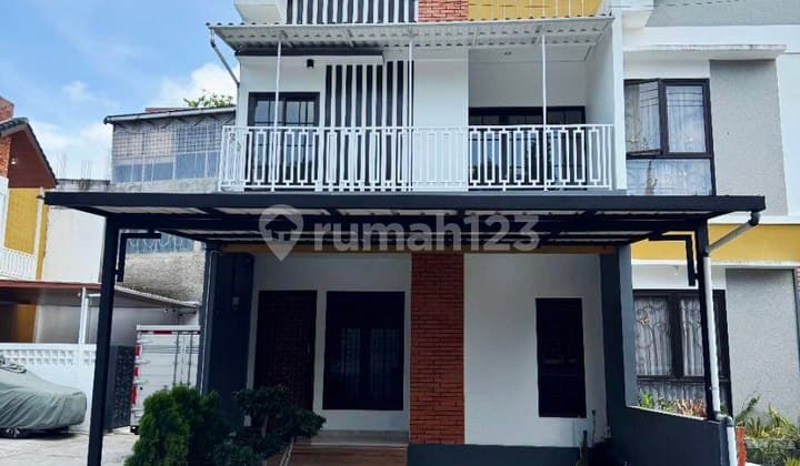 Dijual Rumah Estetik Desain Japang Dalam Cluster di Cihanjuang Gegerkalong Cimahi Bandung Utara