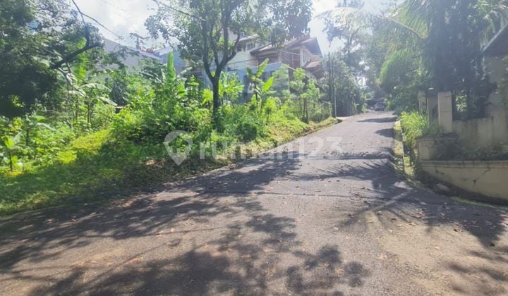 Tanah cocok untuk bangun rumah villa staycation di sayap tubagus ismail cigadung dago kota bandung
