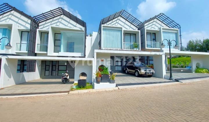 RUMAH BARU DI CLUSTER MEWAH ADA KOLAM RENANG DI SETIABUDI GEGER KALONG