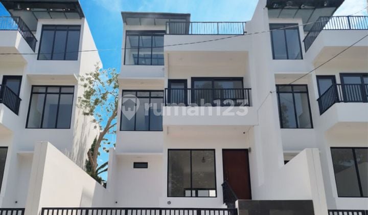 Hanya 9 Menit ke Kampus Unpad Dipati Ukur, Rumah di Cigadung Dago Tubagus Ismail