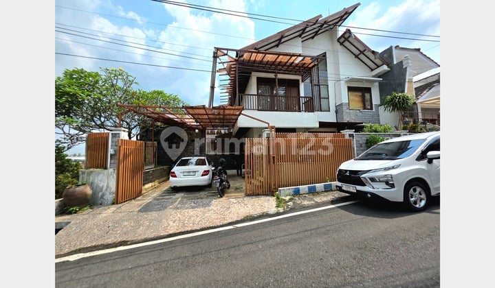 Rumah Potensial di Kawasan Elite Tidar, Malang
