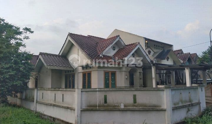 Telaga Kahuripan Parung Bogor