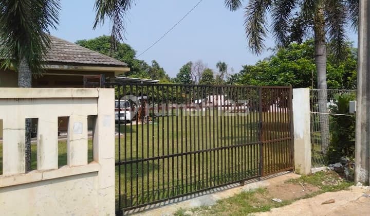 Rumah Halaman Luas Dekat Telaga Kahuripan Bogor