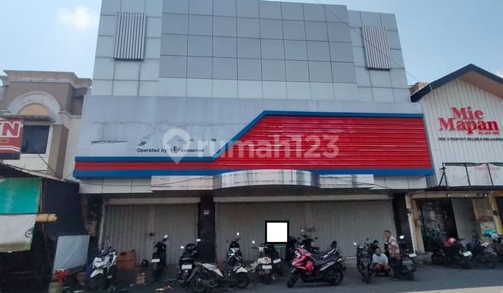 Rare Package Deal - 4 Shophouses in Tropodo Center