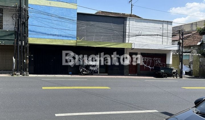 RUMAH USAHA 2 LANTAI DAERAH KOTALAMA MALANG