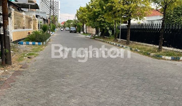 RUMAH LAMA KAWASAN ELITE DI MANYAR KERTOARJO SURABAYA TIMUR