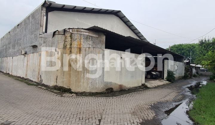 GUDANG 2 LT DI RAYA GELAM SIDOARJO