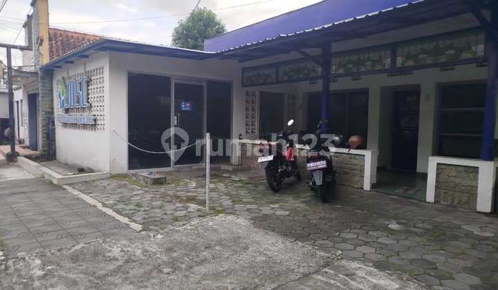 Disewakan Rumah Klasik di Pakuningratan 300M Dari Tugu Yogya