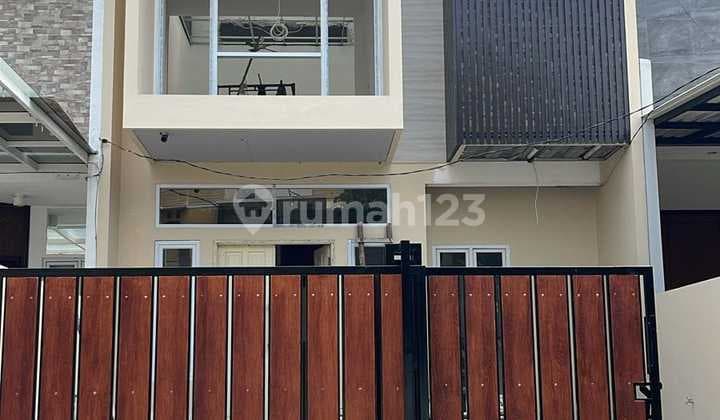 Rumah Minimalis Modern 2 Lantai Siap Huni di Imperial Gading