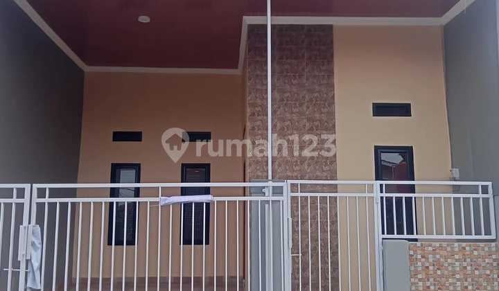 Rumah Minimalis Ada 2 Unit Hook Dan Badan Di Harapan Indah