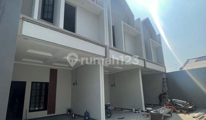 Rumah 2 Lantai Bangunan Full Baru Tinggal 2 Unit Di Koja