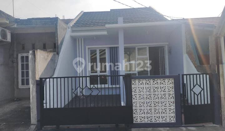 Rumah Minimalis dalam Cluster di Pondok Ungu Permai