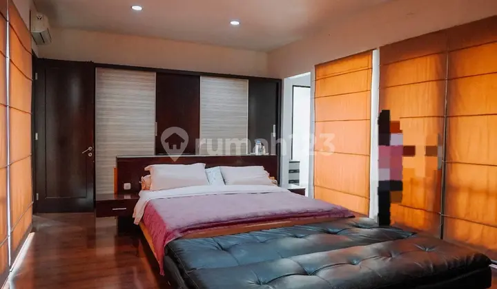 Disewakan/ Dijual Rumah Full Furnish Kelapa Gading 10X22 KT 4+1