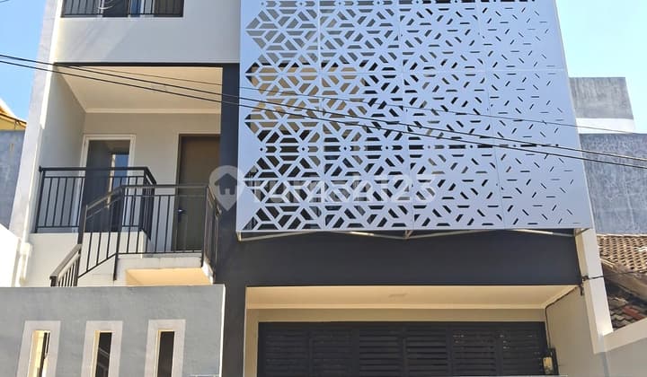 Brand New!!! For Sale New Minimalist House 8X15 Kelapa Gading Summarecon