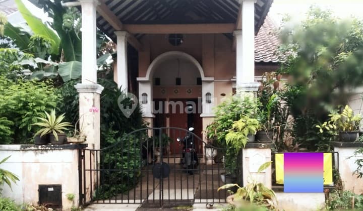 Rumah Dalam Cluster Villa Dago, Pamulang