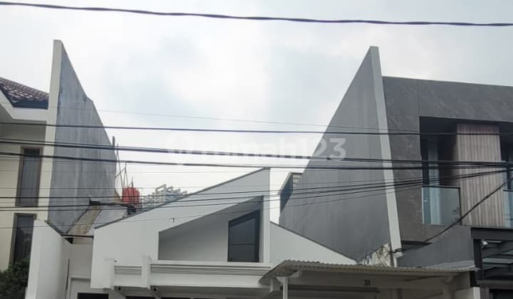 Rumah asri di Pondok Indah, Jakarta Selatan