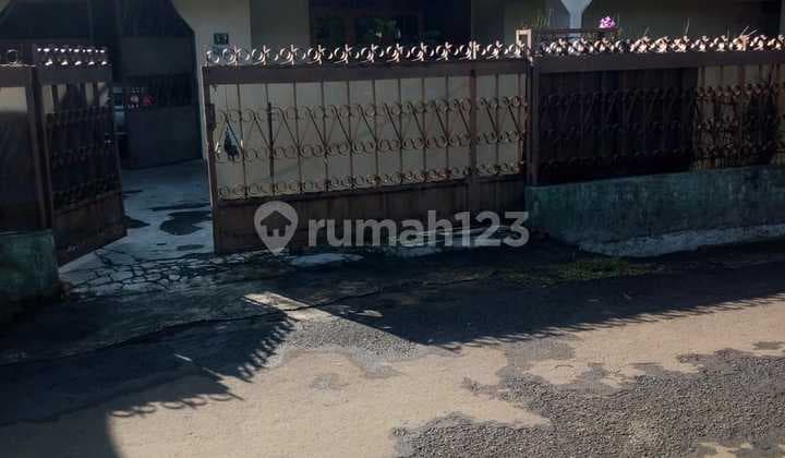 Rumah dalam komplek Unilever Rempoa, Tangerang