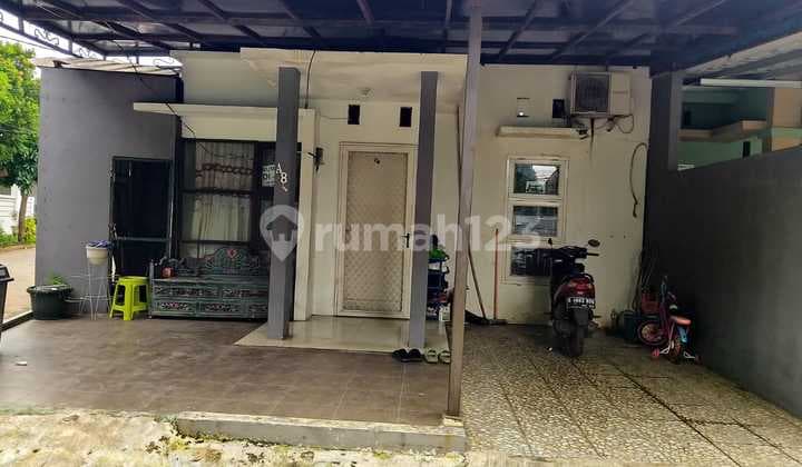Rumah dalam Cluster Pesona Japos