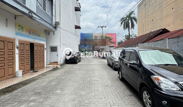 Townhouse Jalan Brigjend Zein Hamid Komplek Katamso Vista | Dekat Maju Bersama