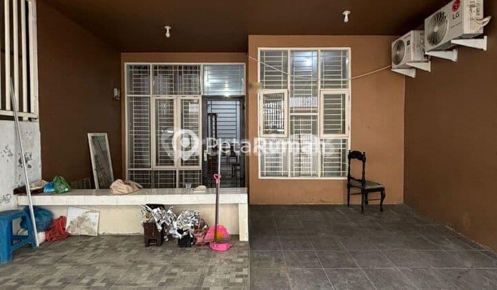 Dijual Villa Jalan Karya Wisata Komplek J City Cluster Elite 4 - Daerah Medan Johor