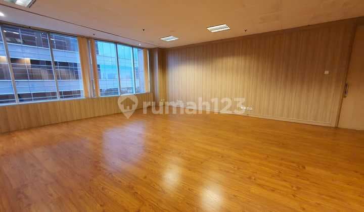 Perkantoran Siap Pakai Semi Furnish Menara Sudirman Scbd Jakarta Bagus