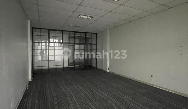 Space Office Siap Pakai 82M Jalan Raya Boulevard Mampang Prapatan