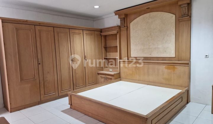 Rumah Siap Huni Permata Buana Ukuran 9X18 Fully Furnish Disewakan