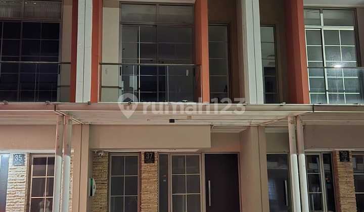 Move-In Ready House in PIK2 Cluster Mia, Size 6x15, Already Has Wardrobe.