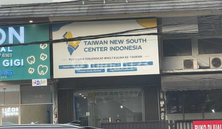 Ruko 4 Lantai Pinggir Jalan Boulevard Gandaria Bagus Ukuran 6X15