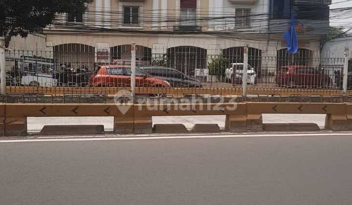 Ruko 4 1/2 Lantai Hadap Jalan Raya Boulevard Mampang Prapatan
