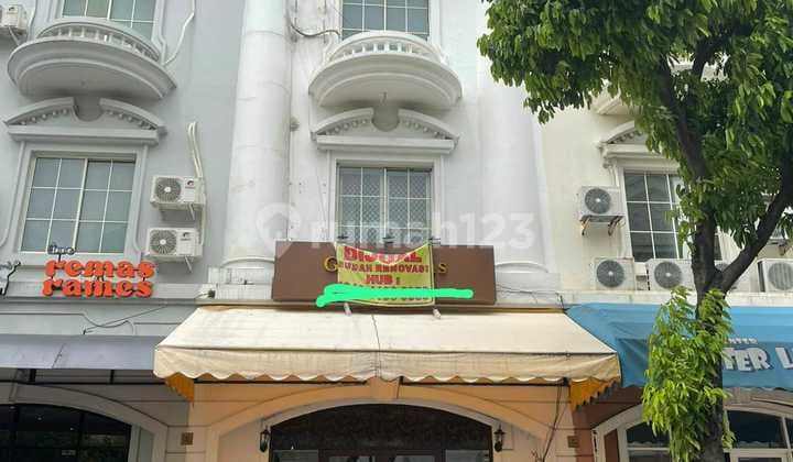 Rukan Exclusif Bukit Golf Mediterania Pantai Indah Kapuk Dalam