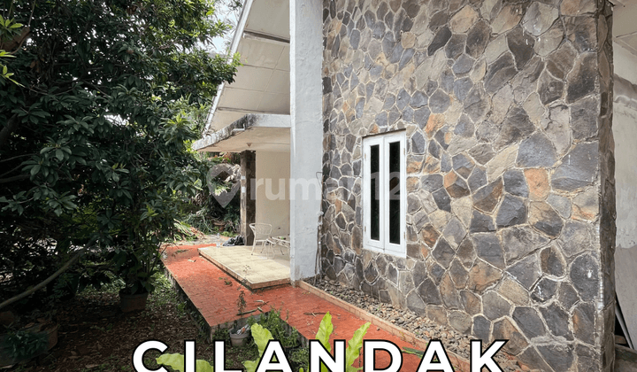 Old House Land Calculation Corner Position in Cilandak Complex