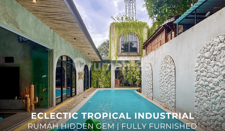 Rumah Hidden Gem Eclectic Tropikal Industrial Design di Bintaro