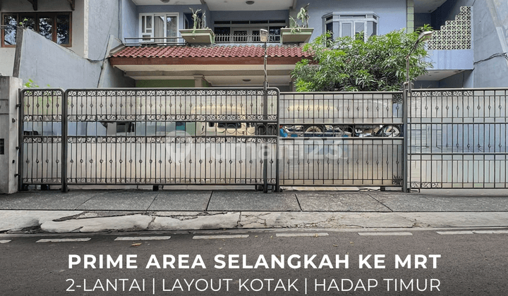 Rumah Mewah 2 Lantai Layout Kotak Lokasi Premium di Dharmawangsa