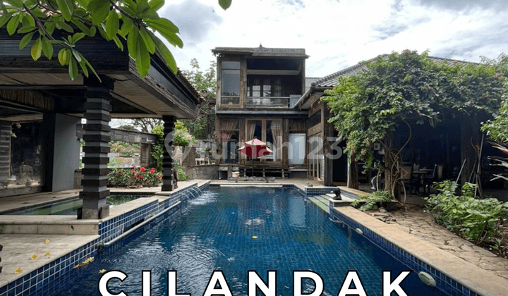 Luxurious Tropical Balinese House Hadap Selatan di Cilandak