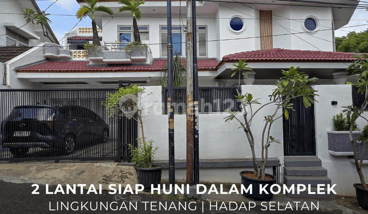 Ready-to-Occupy House in a Quiet, Strategic Complex in Kebayoran Lama