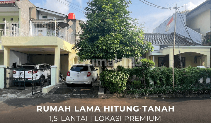 Rumah Hitung Tanah 1,5 Lantai Dalam Komplek Elite di Senayan