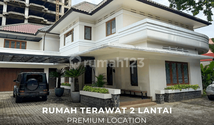 Rumah Tua Terawat 2 Lantai Lokasi Premium di Menteng Jakpus