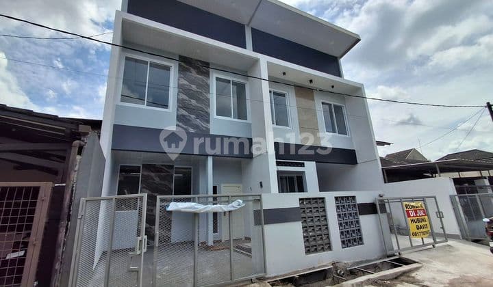 Beautiful minimalist modern house ready to occupy in Kopo, Bandung.